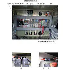 Fuse - Блок «ELECTRICAL SYSTEM (Hirschmann) (CHASSIS FRAME ELECTRICS 2) D00755706240000001Y»  (номер на схеме: 61)