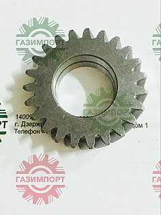 Oil pump middle driving gear
